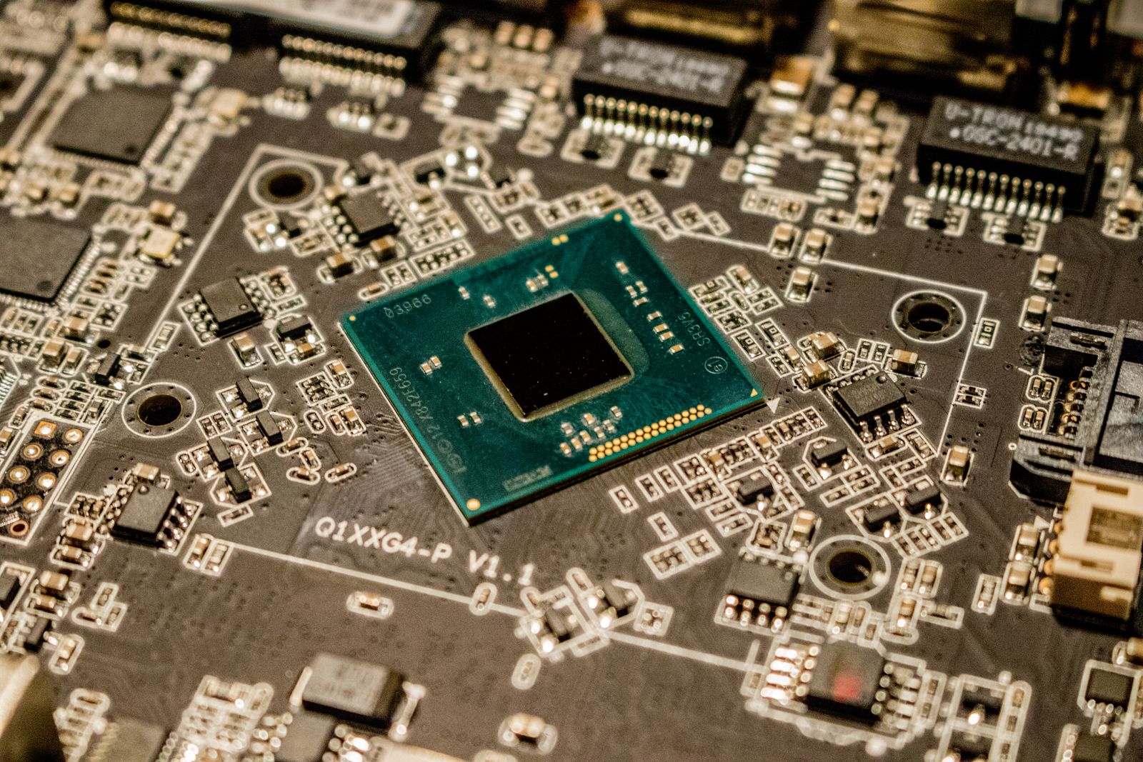 Circuit board traces
